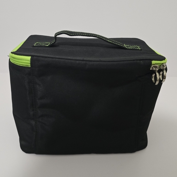 ⭐️40% Off⭐️ The Body Shop Vintage Train Case - Picture 12 of 14